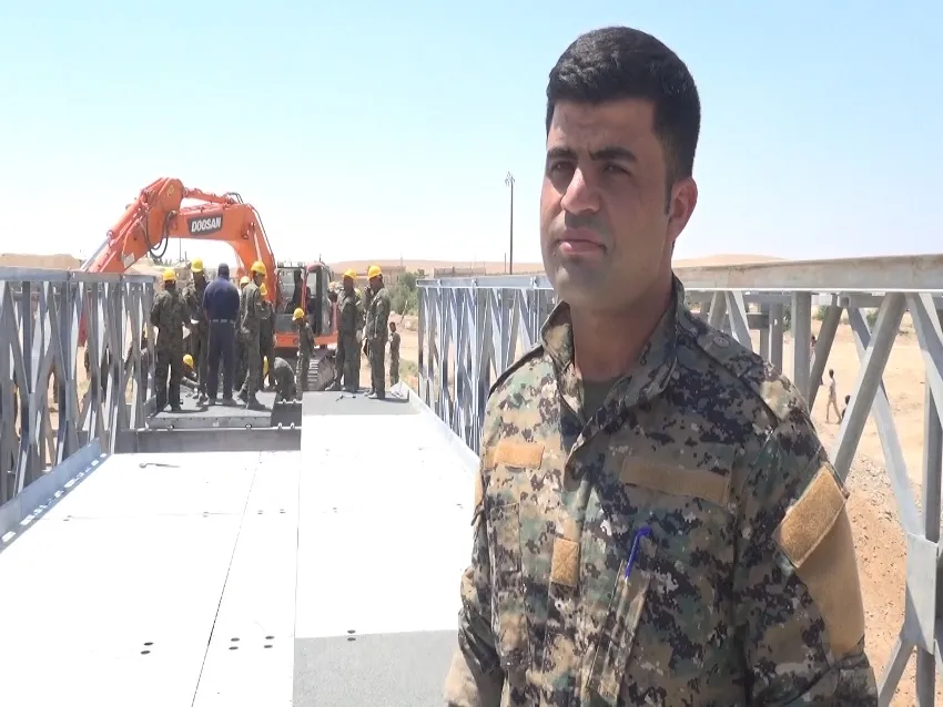 الكتيبة الهندسية تطلق أولى مشاريعها الخدمية في الطبقة