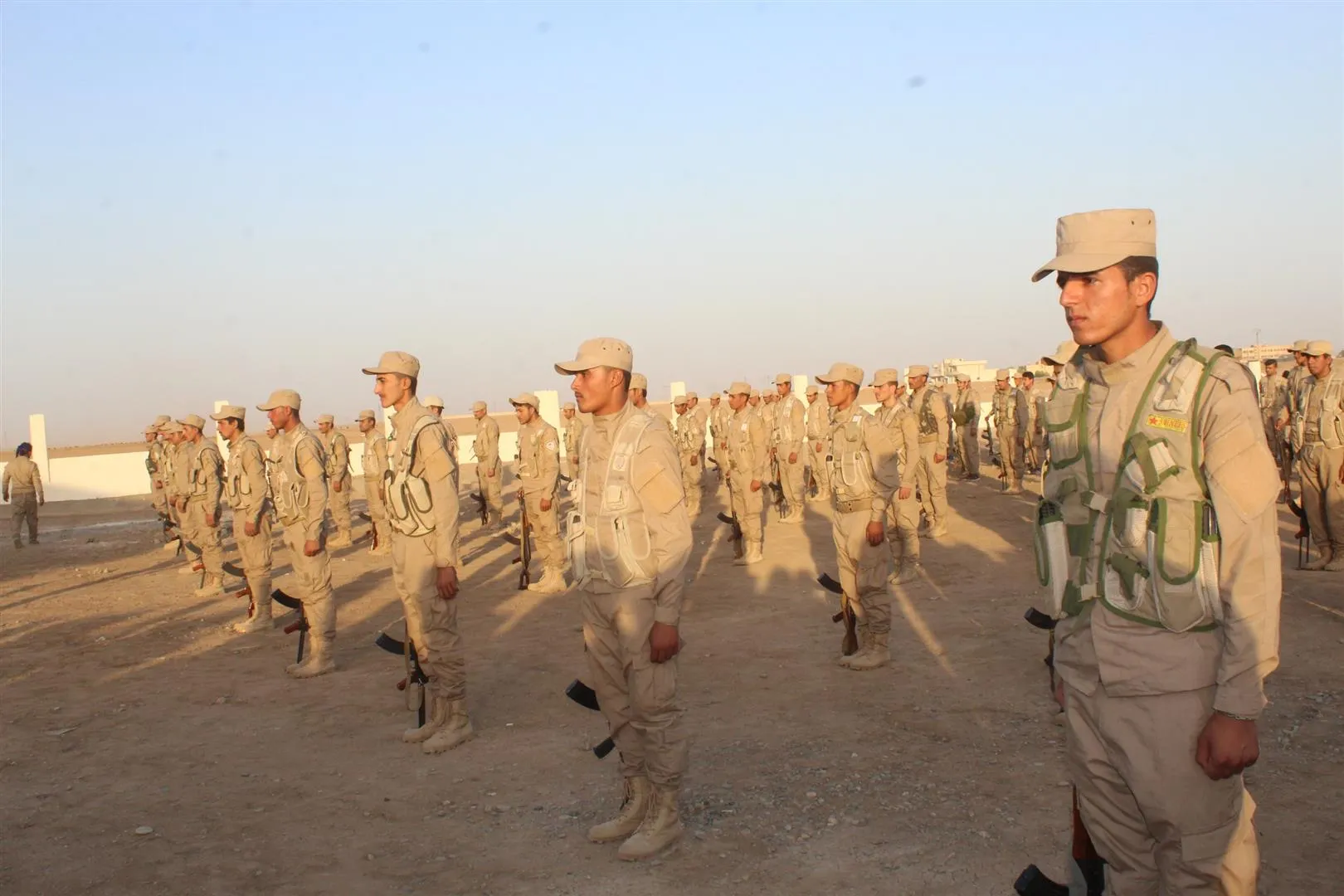 جثمان الشهيد أحمد يوارى الثرى في تل كوجر
