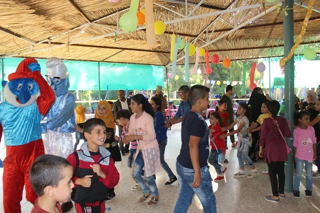 مجلس المرأة يُدخل الفرحة لقلوب أطفال الطبقة في آخر أيام العيد