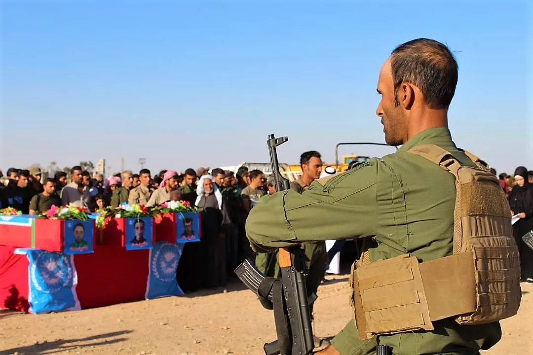 الطبقة تودع 3 من شهداء قوى الأمن الداخلي