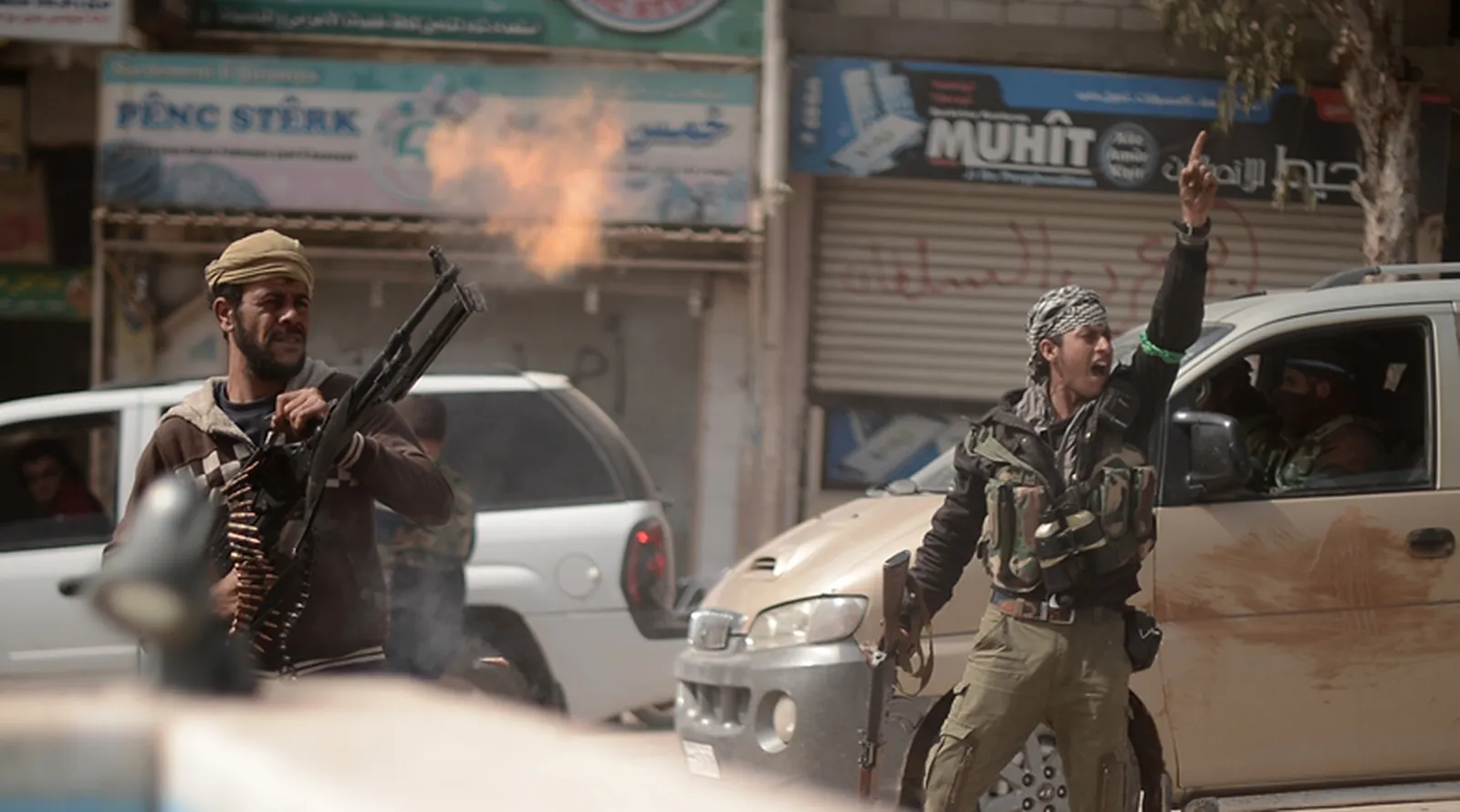 اشتباكات عنيفة بين مرتزقة تركيا وأنباء عن وقوع قتلى وجرحى