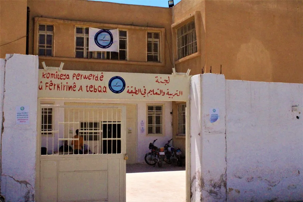 ألف و800 معلم/ة ينهون أول دورة تدريب تربوية في الطبقة