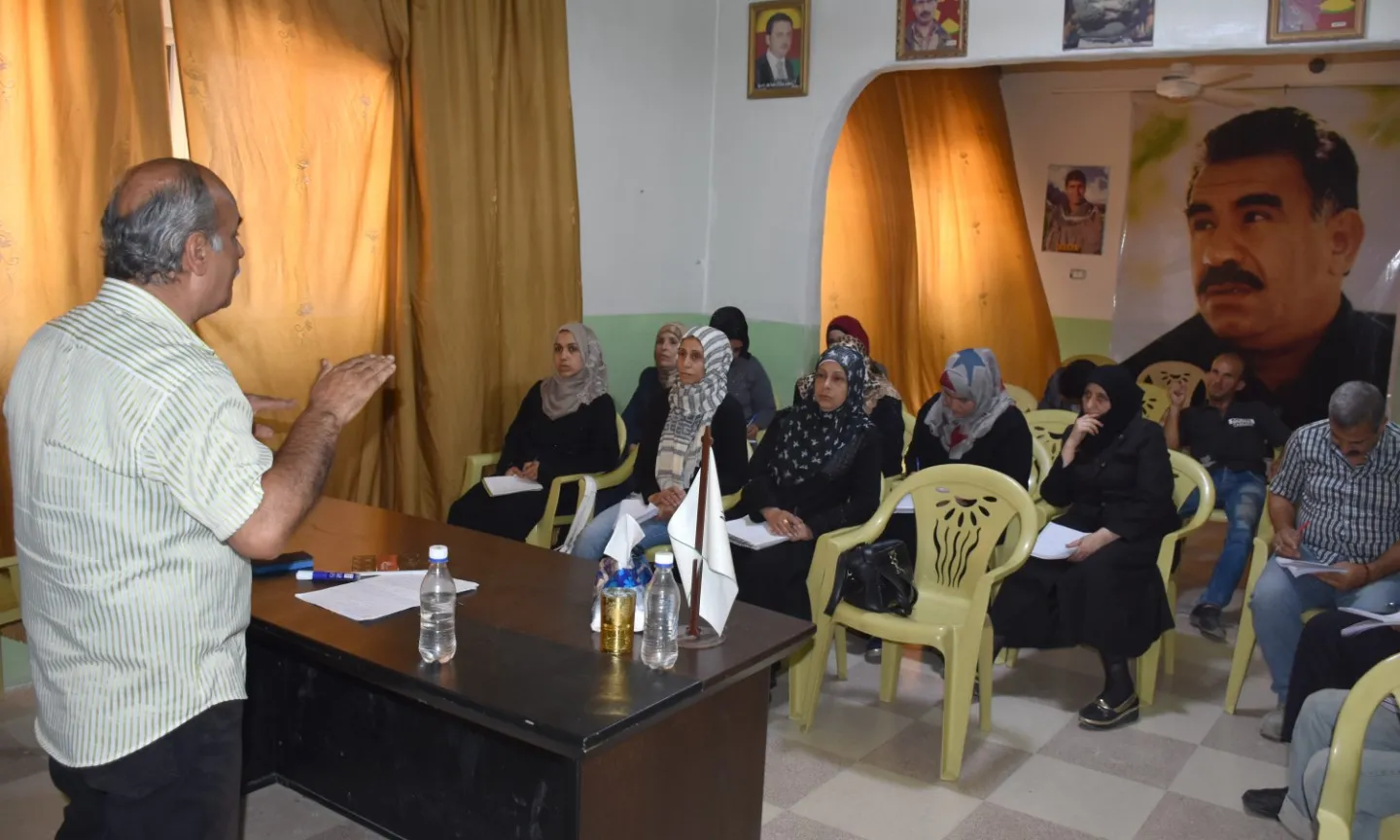 أكاديميات الفكر.. تنشر العلم والثقافة وبها تنتصر الثورة
