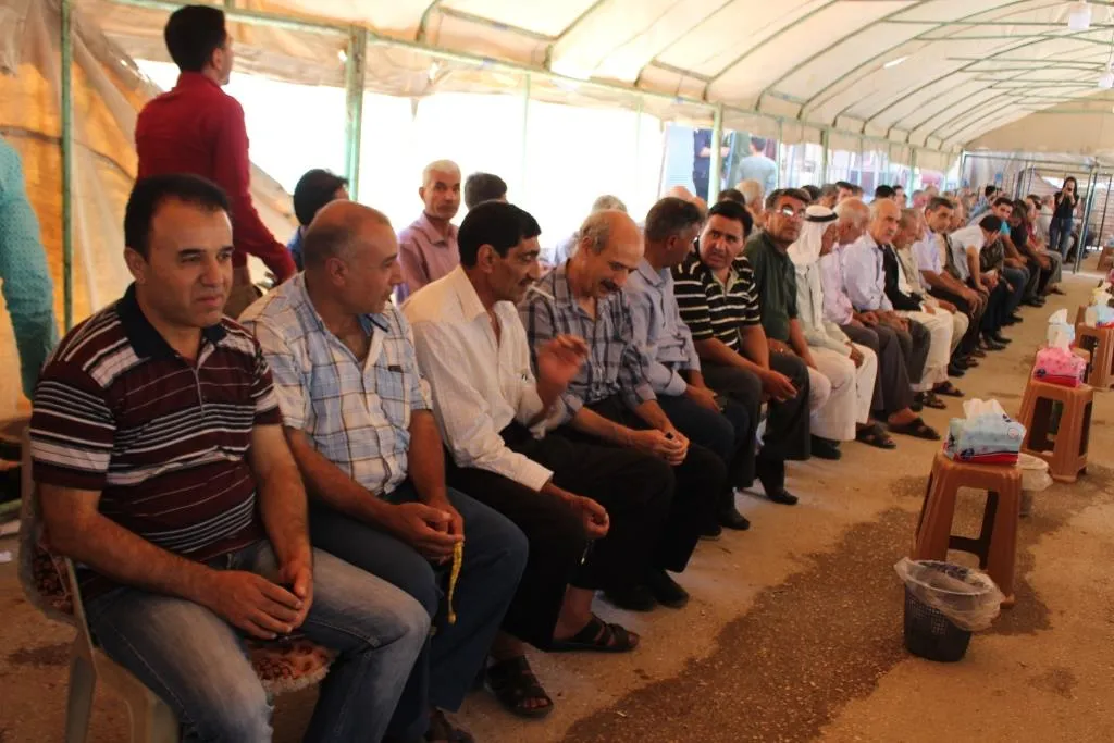 أهالي مقاطعة الجزيرة يقدمون واجب العزاء لذوي عدلة مراد