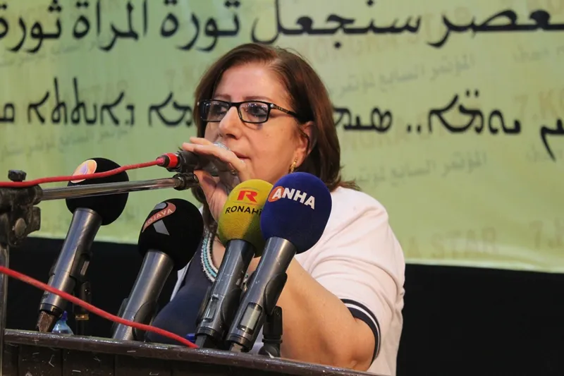 ’لا زال هناك نساء تعانين من قيود العبودية، ويجب علينا النضال من أجلهن‘
