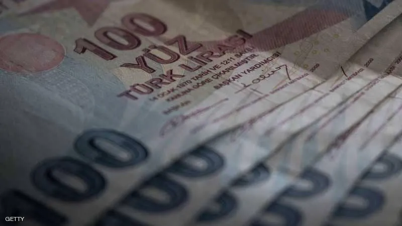 الليرة التركية تخسر اليوم 5 % من قيمتها أمام الدولار