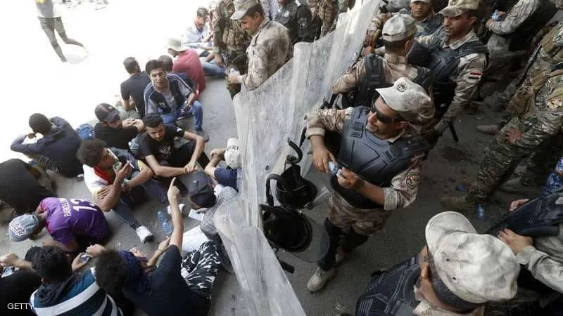 العبادي يحيل مسؤولين ووزراء سابقين إلى هيئة النزاهة