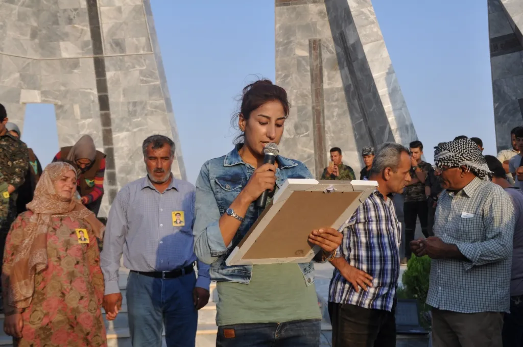 جثمان الشهيد مرفان يوارى الثرى في مسقط رأسه