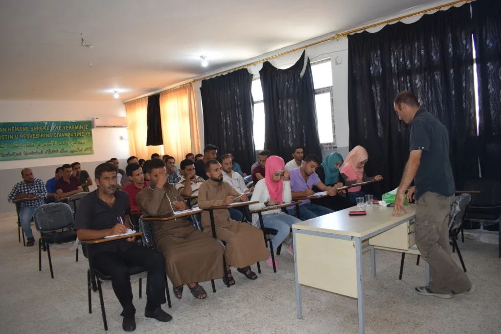 أكاديمية الشهيد عمار الحسن تفتتح دورة تدريبية ثانية للمعلمين