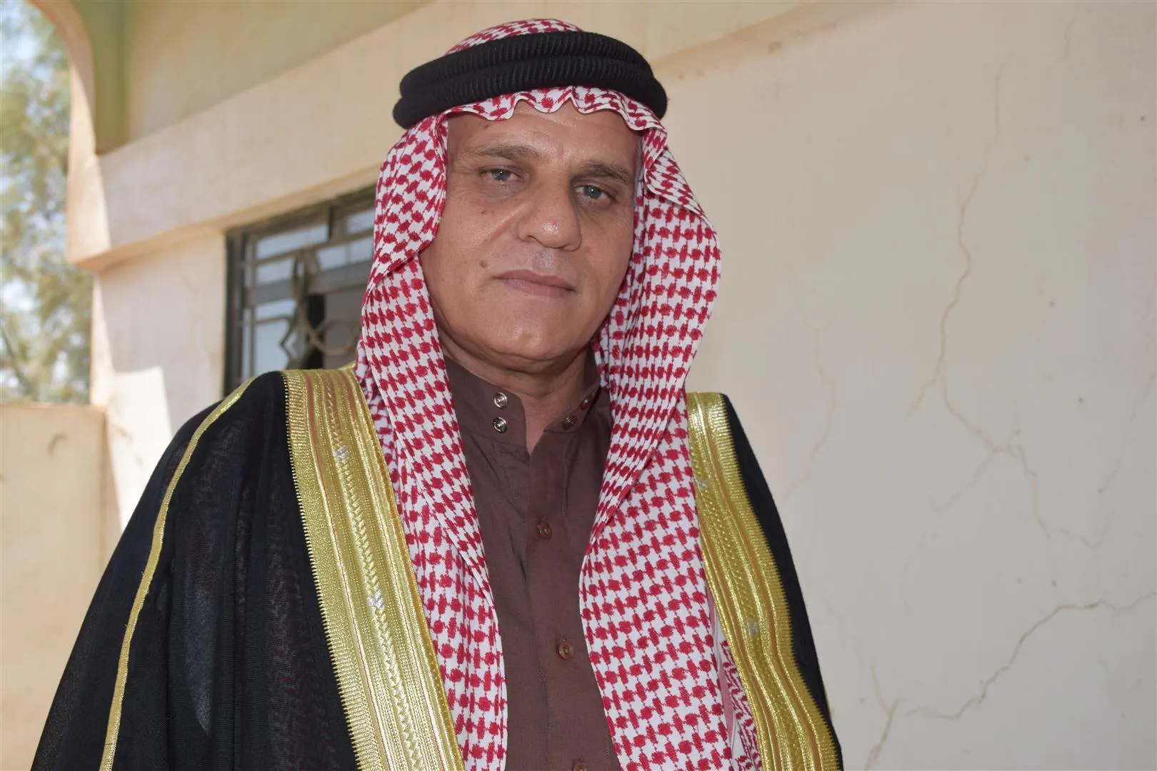 أهالي البحرة في بيوتهم