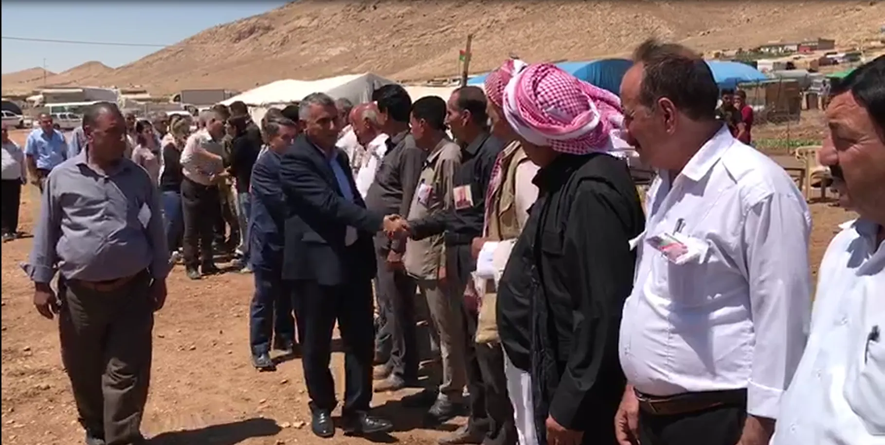 وفد من شمال سوريا يقدم واجب العزاء لذوي الشهيد زكي شنكالي