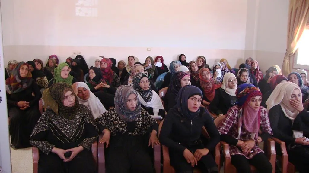سوريا المستقبل يُعرّف نفسه لنساء خنيزات