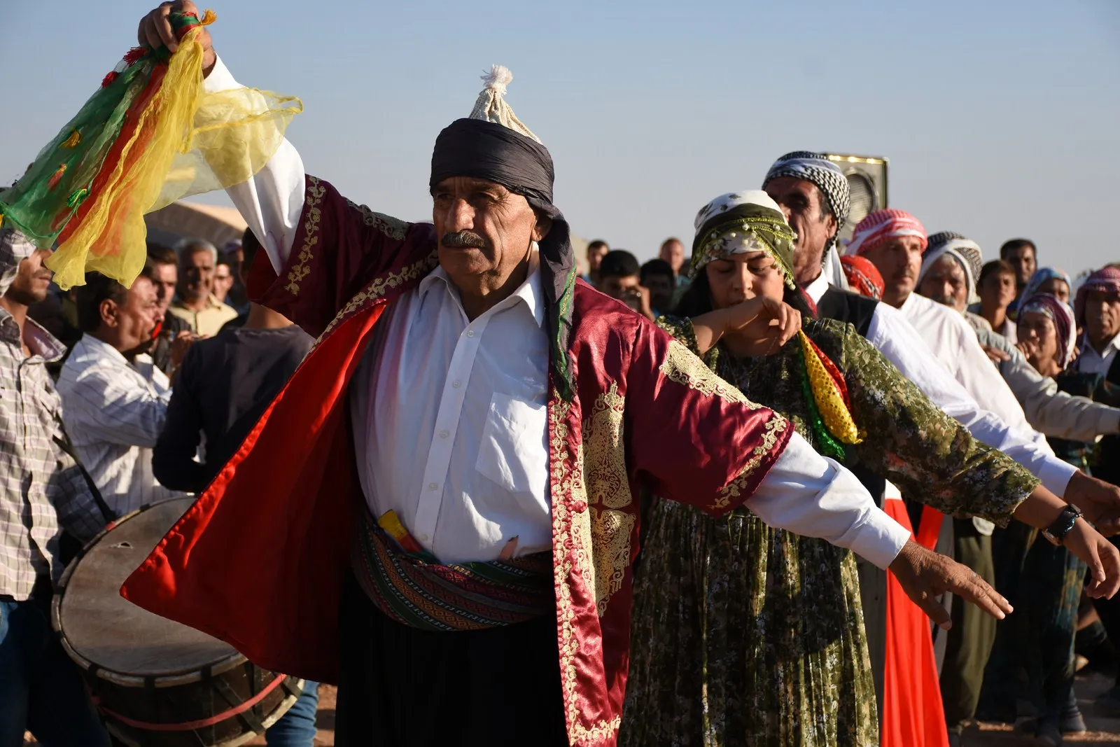 الحملة الفنية تستمر بتقديم العروض الفنية في يومها الثاني