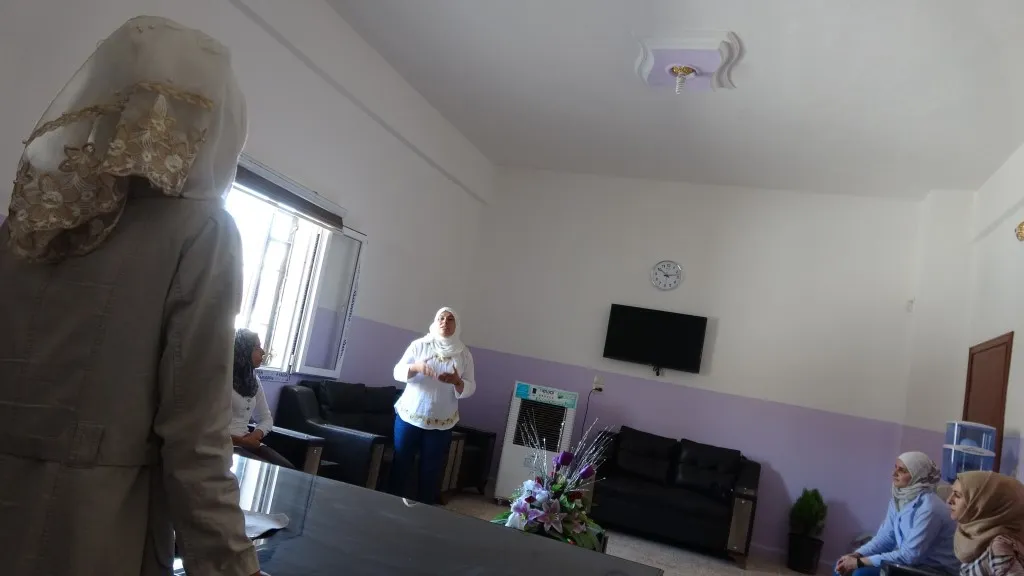 العديد من المشاريع لتفعيل دور المرأة في كافة المجالات