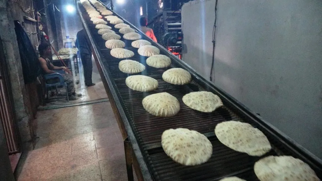الخبز في متناول أهالي ريف الرقة الشرقي بجودة جيدة وسعر مناسب