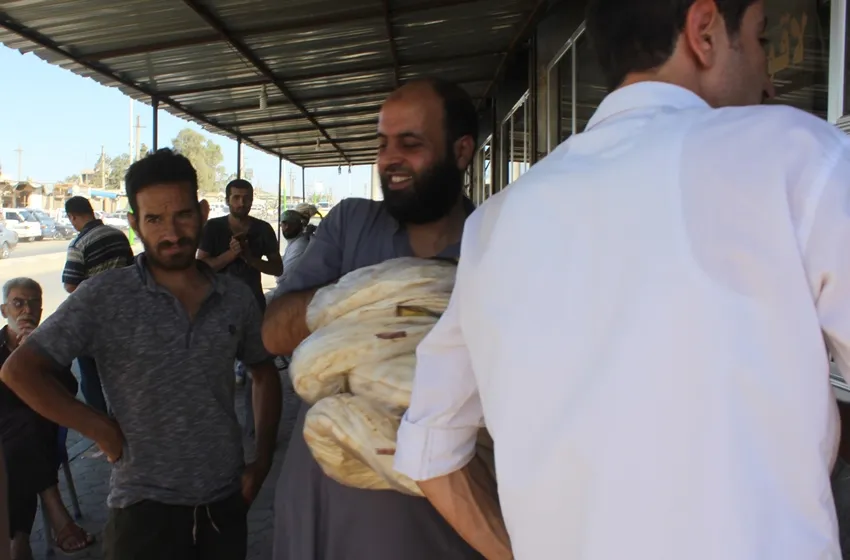 دوريات لمراقبة جودة الخبز في مخابز الطبقة