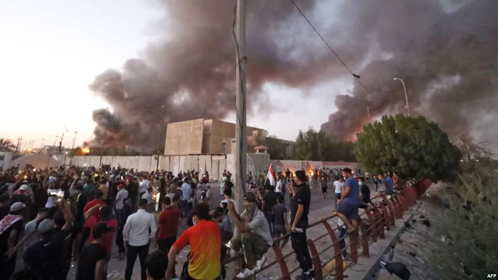 هدوء ورفع حظر التجول في البصرة وحلفاء العبادي يتخلون عنه