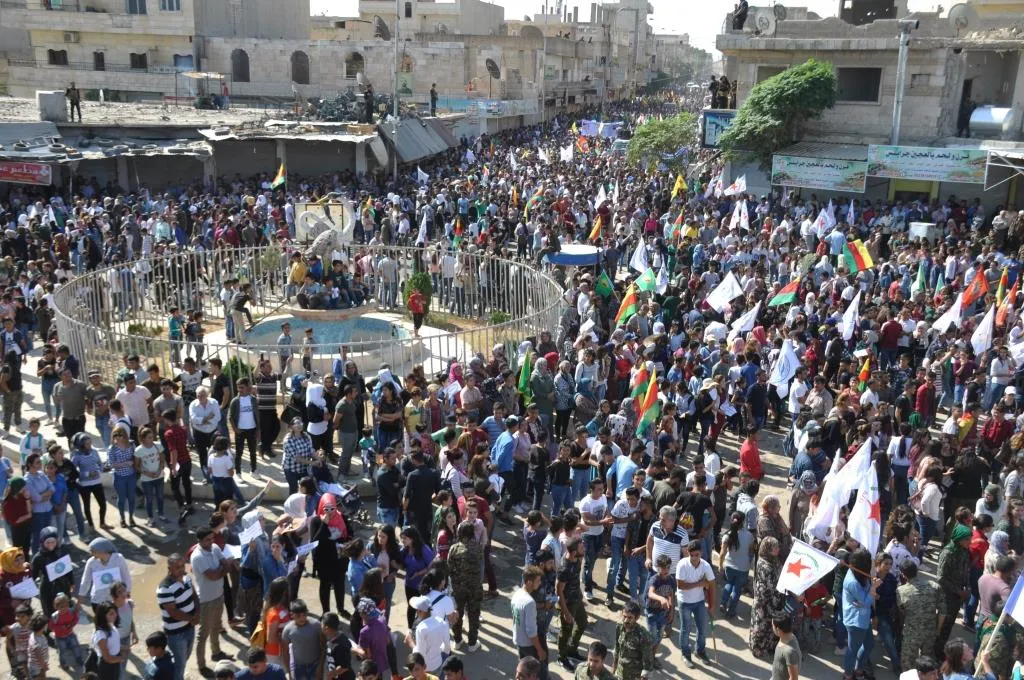 عشرات الآلاف في كوباني يؤكدون: لا بديل عن خيار تحرير عفرين