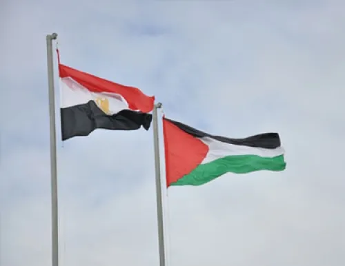 وفد من المخابرات المصرية يصل رام الله للقاء عباس