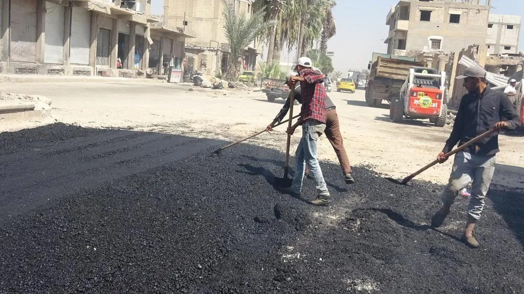 عمل مكثف لبلدية الشعب في الرقة لإعادة رونق وجمالية المدينة