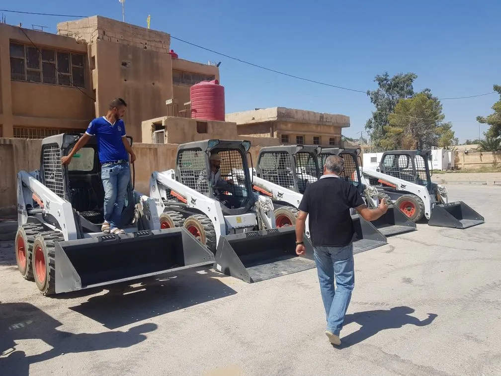 بلدية الشعب في مركدة تستلم دفعة من الآليات