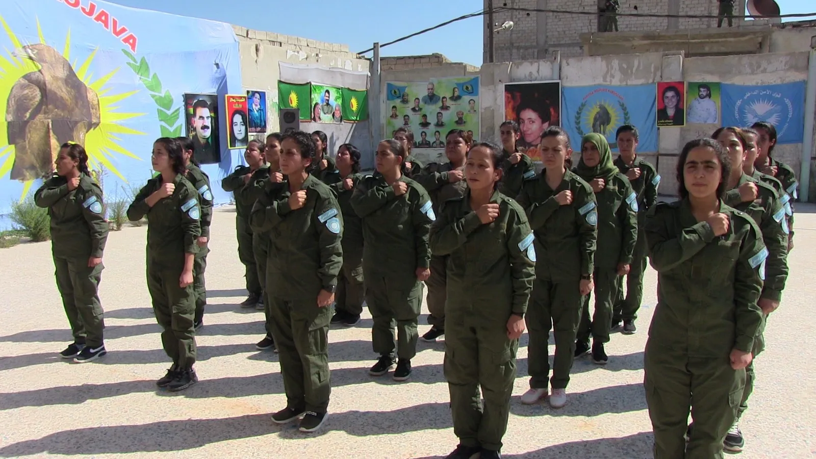 تخريج 20 عضوة لقوى الأمن الداخلي في حلب