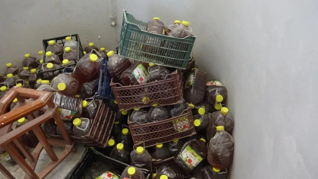 مصادرة كمية من المواد المنتهية الصلاحية في أسواق الرقة