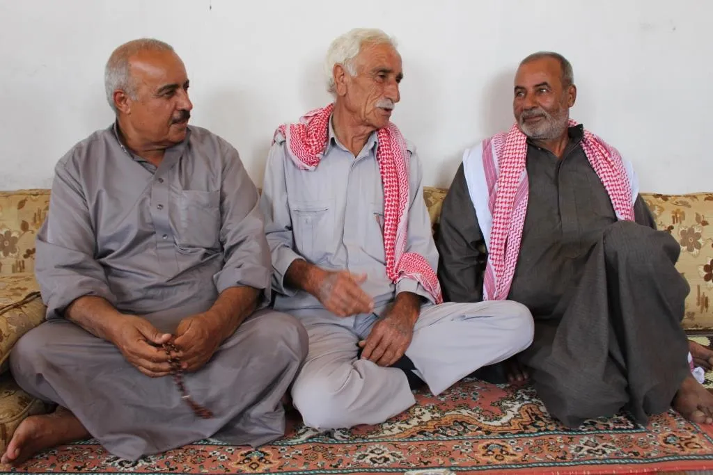 قرية خابر.. طوّرت الحالة الاجتماعية ضد الفردية عبر كومينها