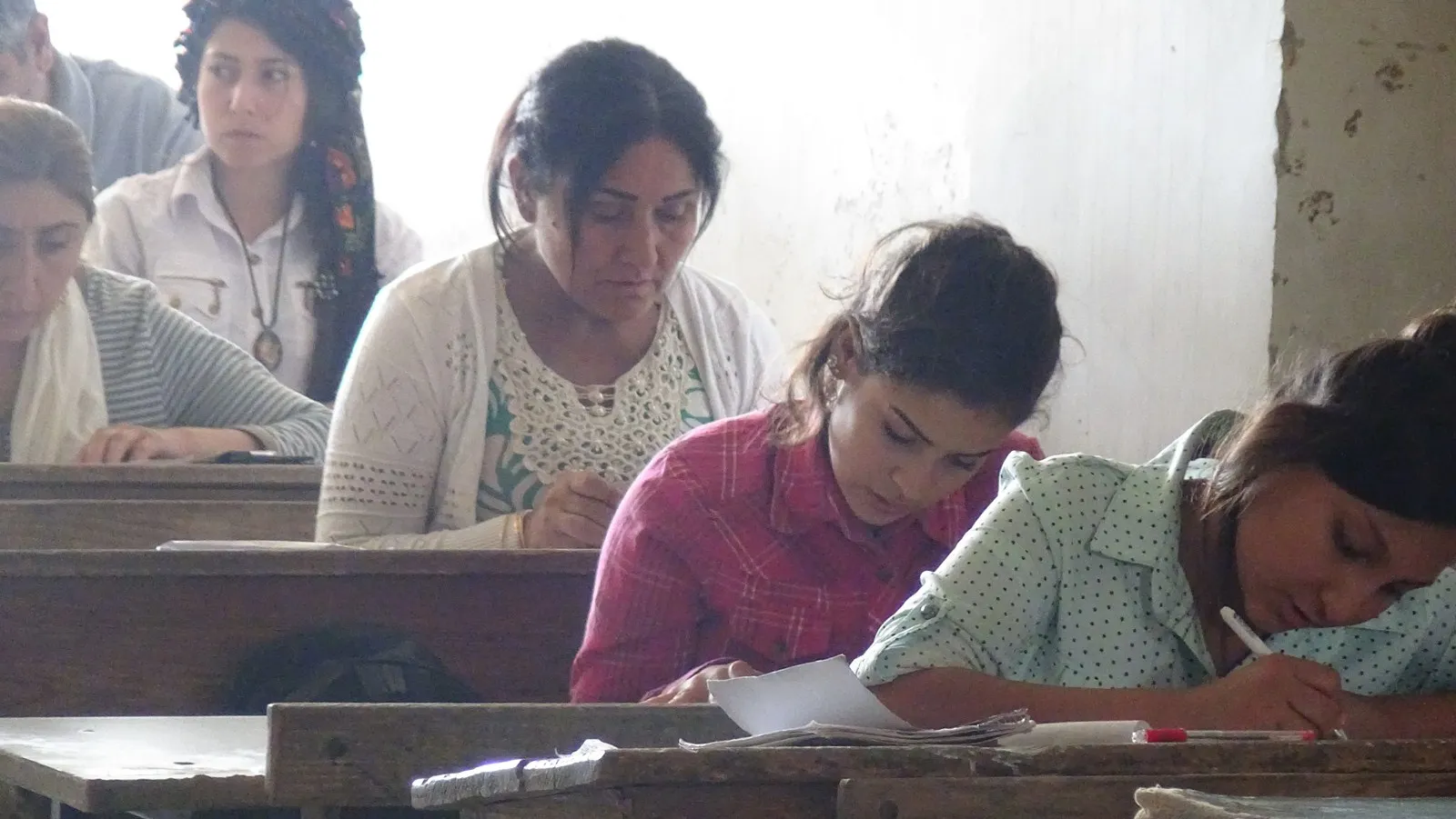 يقدم 201 طالب/ة امتحانات المستويات الثلاثة للغة الكردية في الشهباء