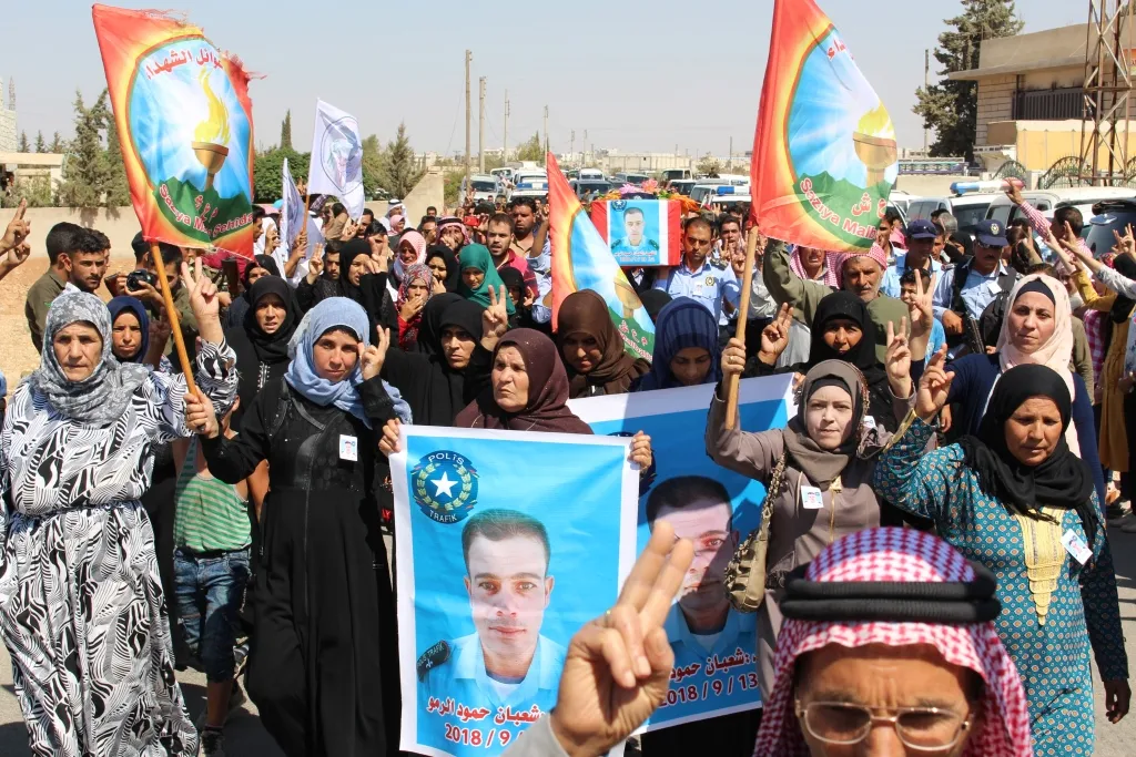 تراب منبج يحتضن جثمان عضو المرور شعبان رمو