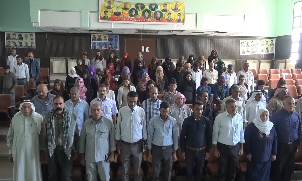 PYDيجتمع مع أهالي صرين