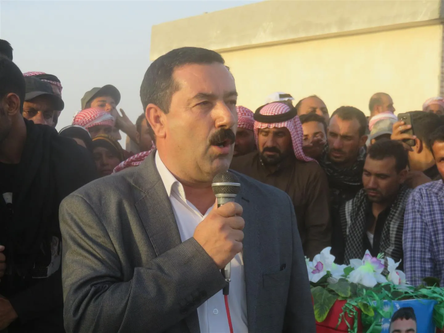 ’فخورون بالشهداء الذين هم منارة تضيئ درب حريتنا‘