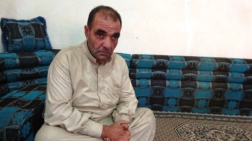 عادوا إلى الرقة ونصبوا خيمة فوق منزلهم المدمر