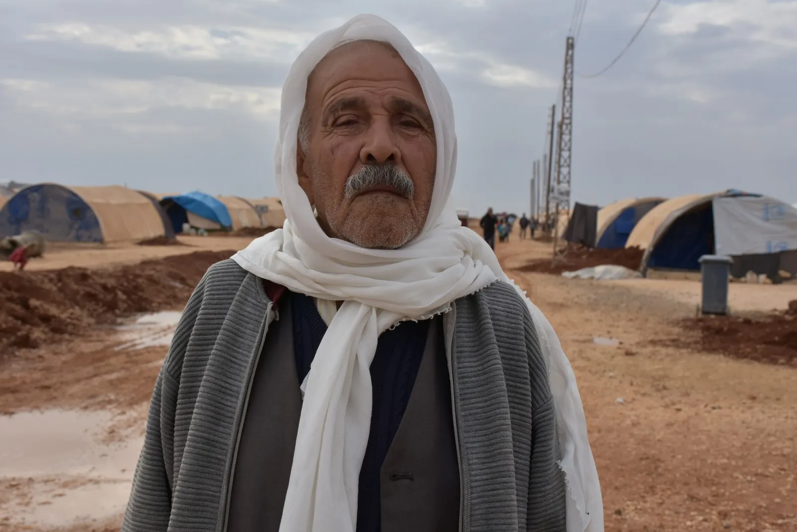 مؤمنون بمقاومتهم.. تحدوا العدوان وحرارة الصيف والآن سيتحدون البرد