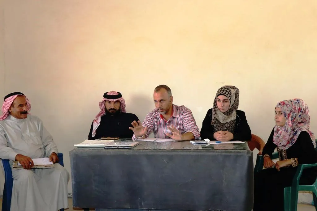 المجلس التشريعي يجتمع مع الأهالي ورؤساء الكومينات في أبو خشب