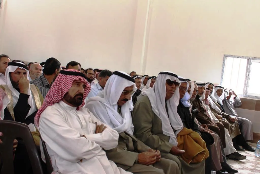 المجلس التشريعي يجتمع مع الأهالي ورؤساء الكومينات في أبو خشب