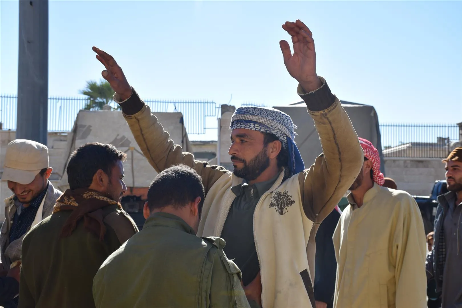 أهالي الرقة يحتفلون بذكرى تحرير مدينتهم من رجس الإرهاب