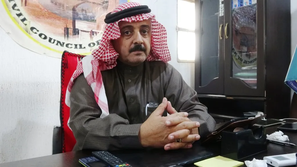 إدارة مخيم عين عيسى تؤمن فرص عمل لـ90 بالمئة من النازحين