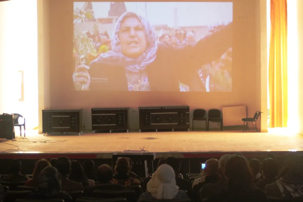 نتاجات مركز شوبدارين روجيه تعرض في كوباني
