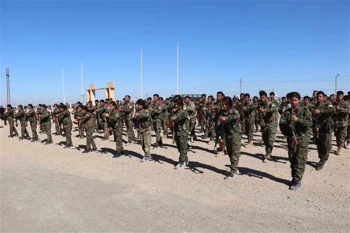 أهالي الشدادي يشيعون شهداء "معركة دحر الإرهاب"