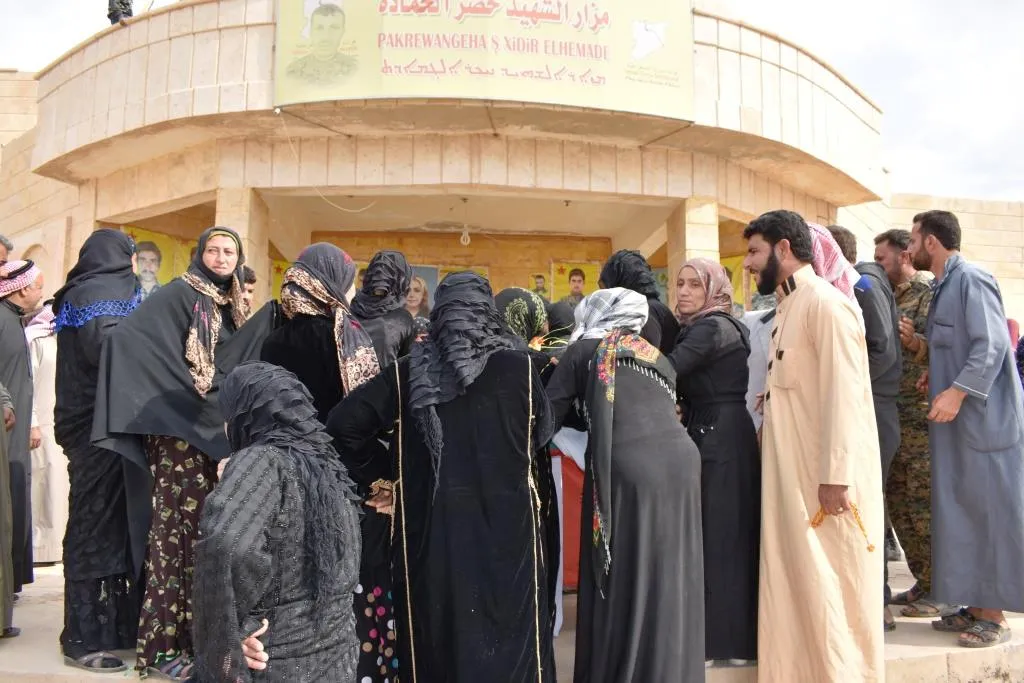 شهيد معركة دحر الارهاب "أسامة  الخلف" يوارى الثرى