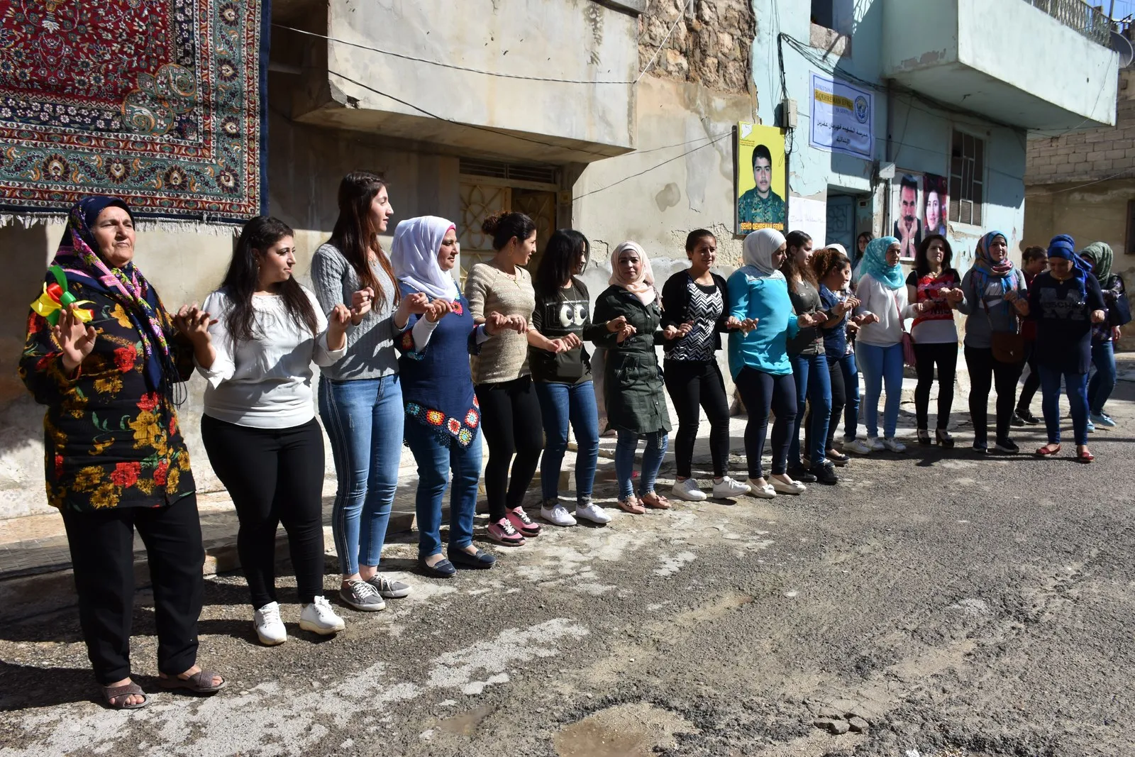 افتتاح أول مدرسة ابتدائية للغة الكردية في حلب