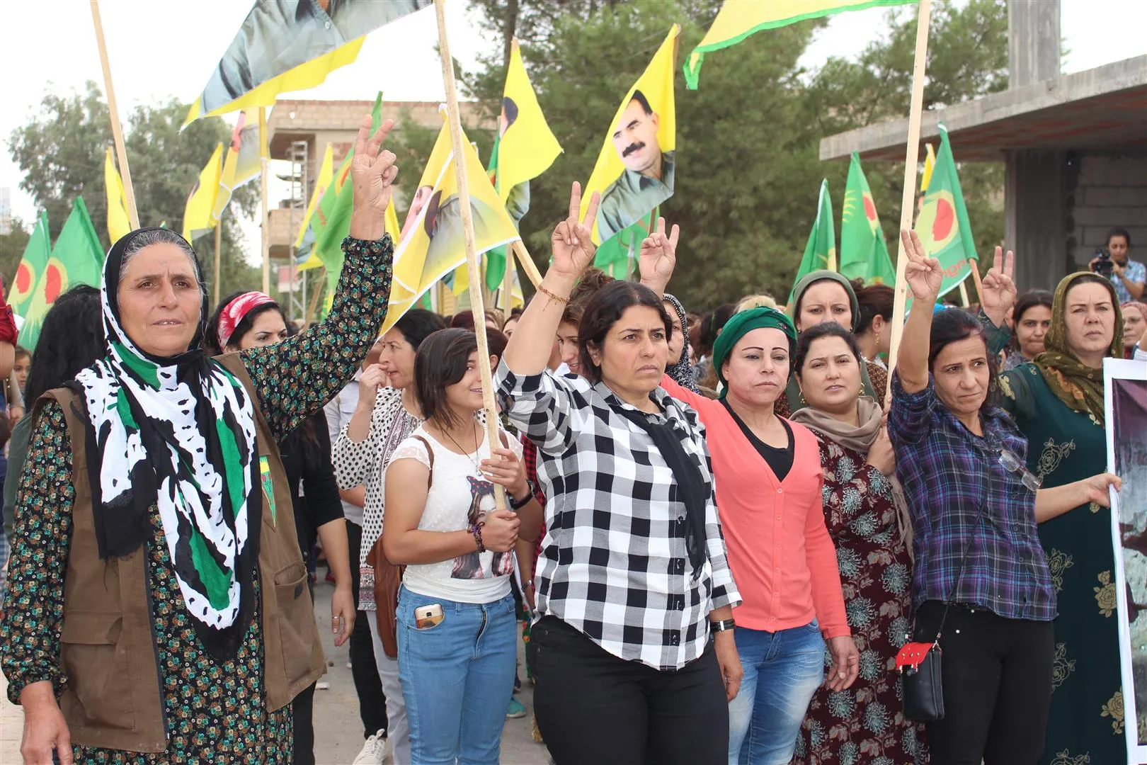 'عفرين ستتحرر بقوة وإرادة المرأة الحرة'