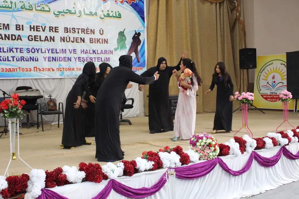 ’من منبج مدينة البحتري، سنهدم الألم ونبني السعادة لأبنائنا’