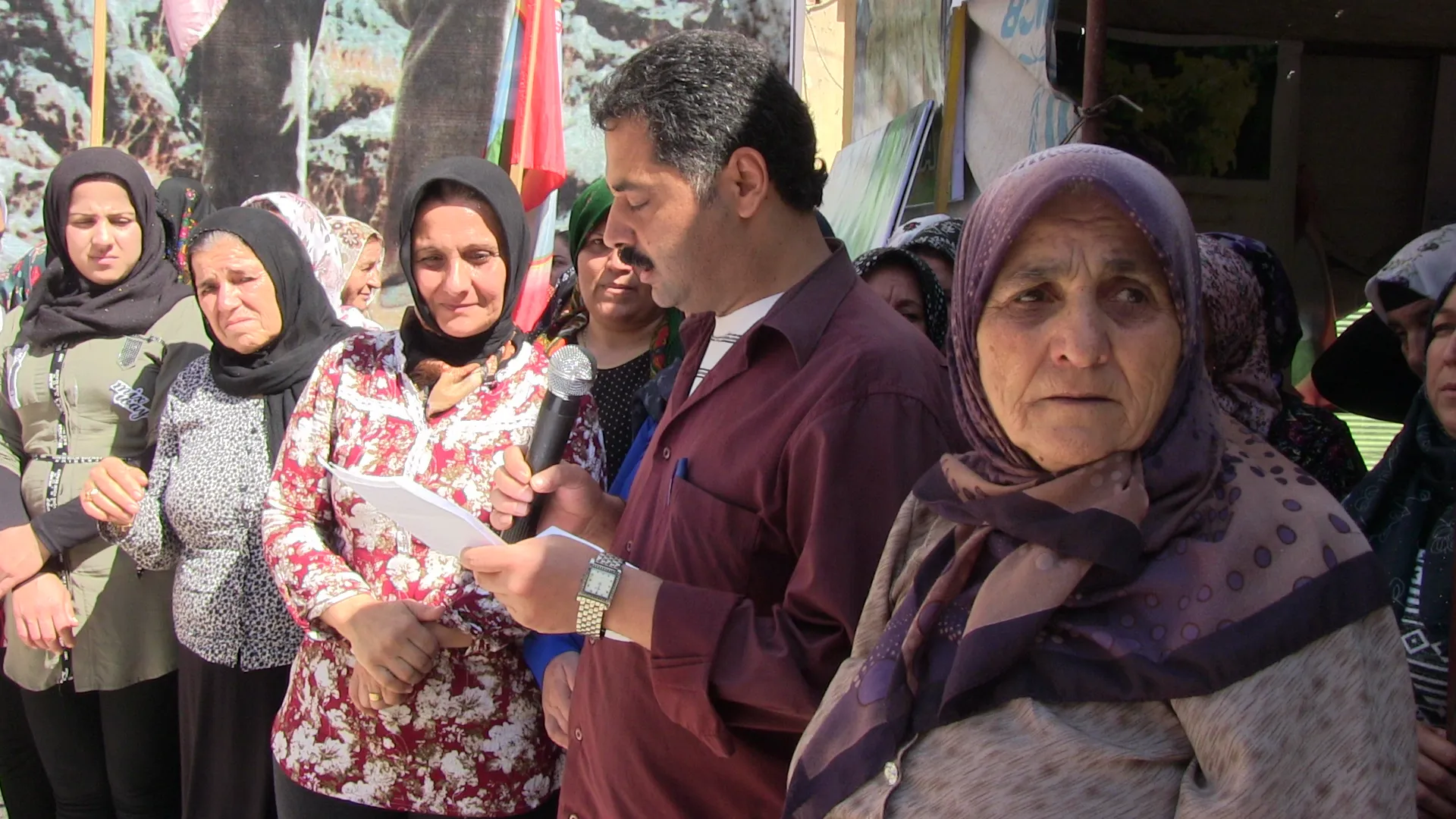 في اليوم الثاني للاعتصام دعوة المنظمات الحقوقية للقيام بمهامها وإنهاء العزلة