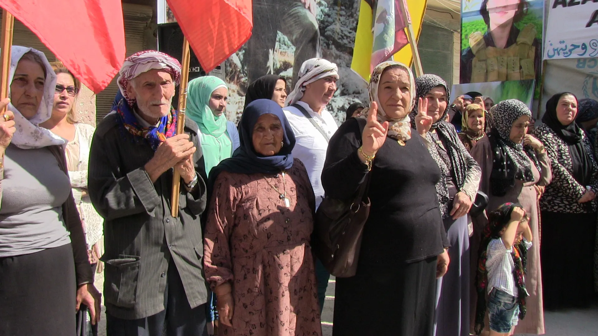 في اليوم الثاني للاعتصام دعوة المنظمات الحقوقية للقيام بمهامها وإنهاء العزلة