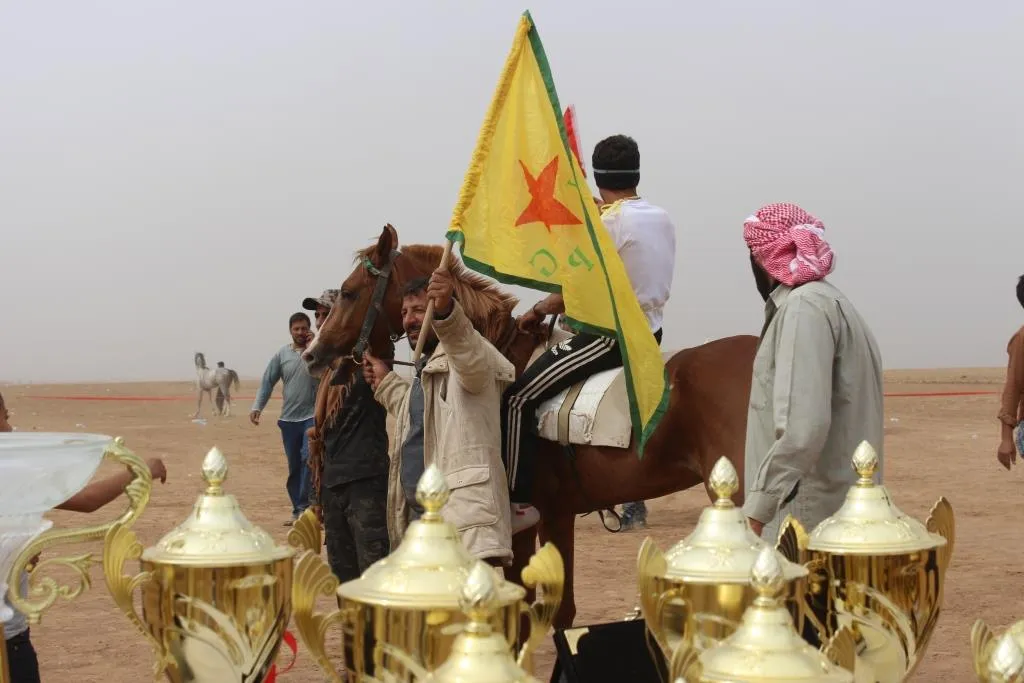 المهرجان الخامس للخيول العربية الأصيلة يحظى بمشاركة واسعة