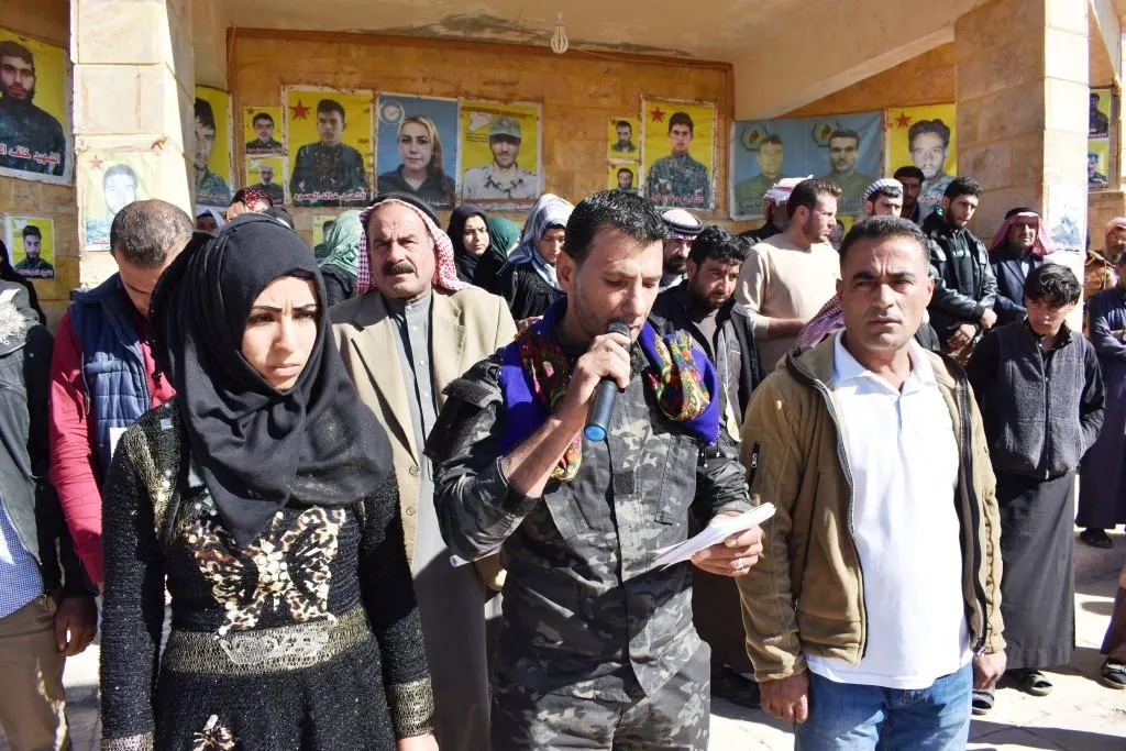 'يجب على شعوب المنطقة الوقوف صفاً واحداُ خلف مقاتلي ومقاتلات ق س د'