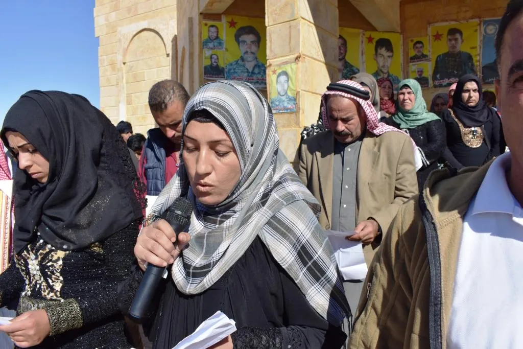 'يجب على شعوب المنطقة الوقوف صفاً واحداُ خلف مقاتلي ومقاتلات ق س د'