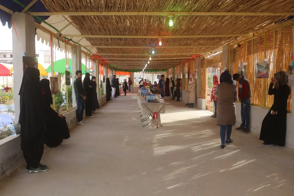 معرض للصور الفوتوغرافية في منبج تحت عنوان "أنا هنا"